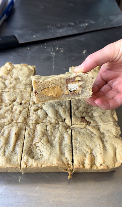 Loaded PB & Picnic Cookie Slice